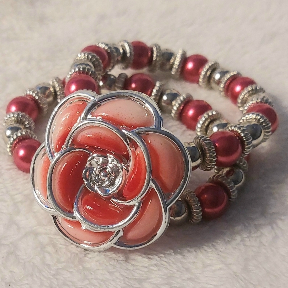 Red & Silver Rose Charm Beaded Bracelet -Elastic